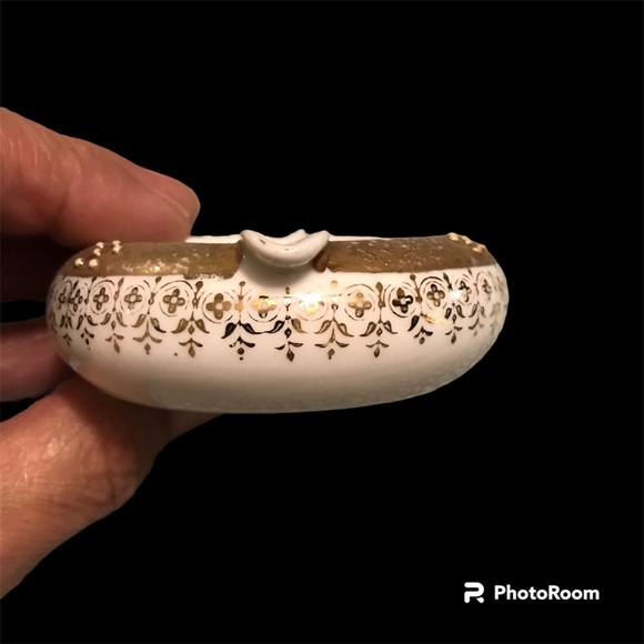 Vintage Rare Lefton Hand-Painted Gold Trim Ashtray Petite Gilded w/White Stones - Picture 10 of 10